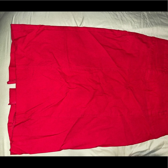 Red pencil skirt - Picture 2 of 4